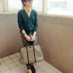 LINUS* 的 OUTFIT 