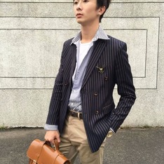 ZARA 的 條紋襯衫