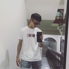 SC.VISION 的 T-SHIRT