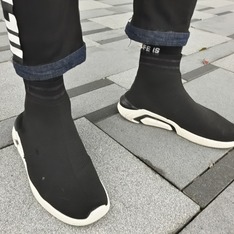 無品牌 的 黑白襪子鞋